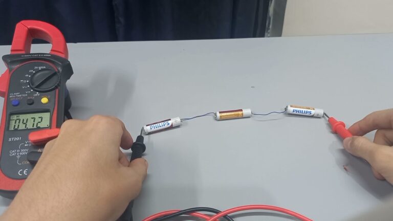 conexion de pilas en serie y paralelo