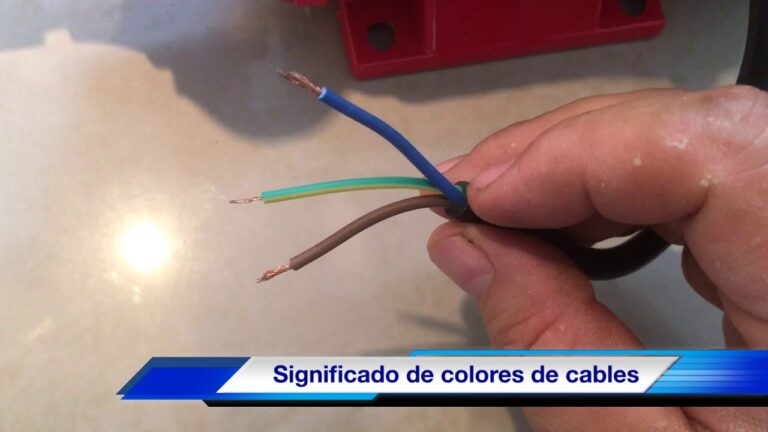 de que color es el cable l