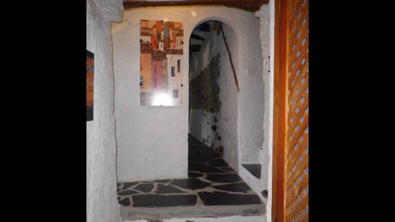 la casa de la bombilla verde